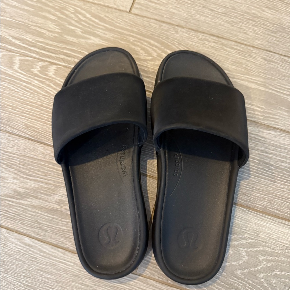 NEW Lululemon Restfeel Slides Size 7